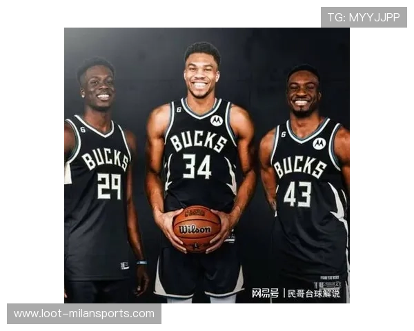 字母哥抢断反击，密尔沃基雄鹿完成转换