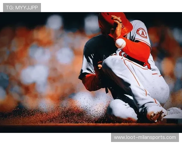 棒球外场传切配合完成惊险阻杀：从夕阳到数据驱动的成长之路